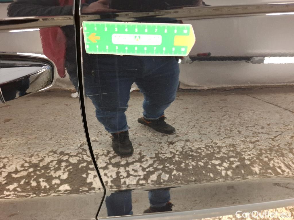  Volkswagen  T-ROC VOLKSWAGEN  / 2021 / 5P / SUV 2.0 TDI 150 LIFE BUSINESS DSG7 #25