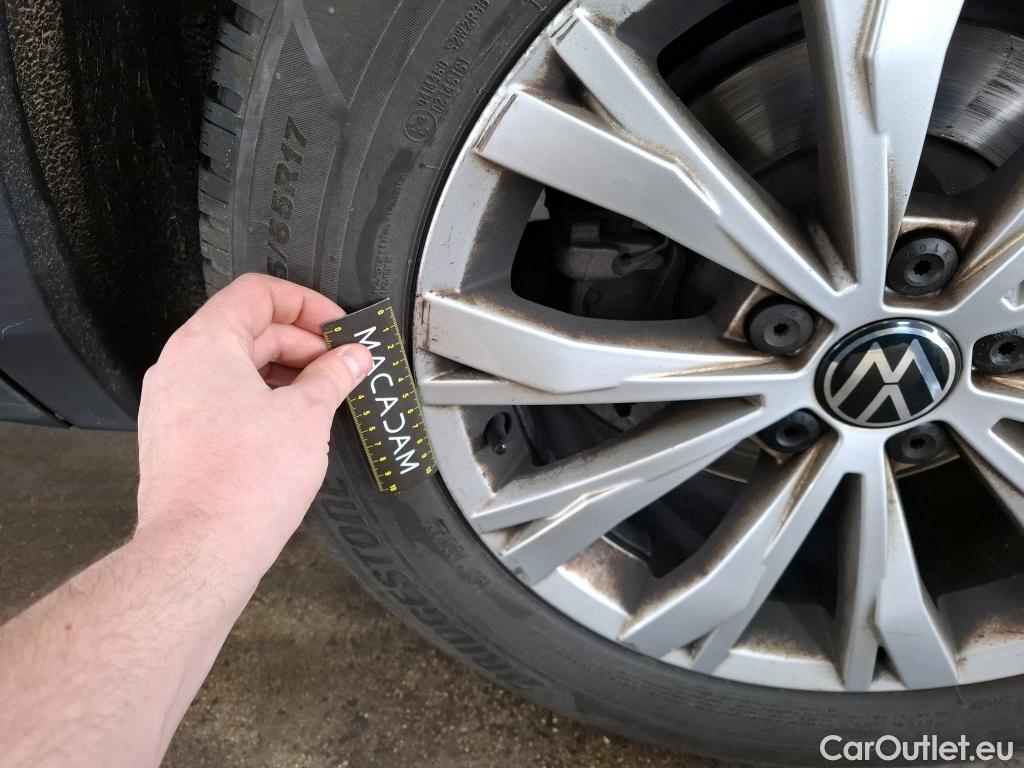  Volkswagen  Tiguan VOLKSWAGEN  / 2020 / 5P / SUV 1.5 TSI 150 BMV6 Business #45