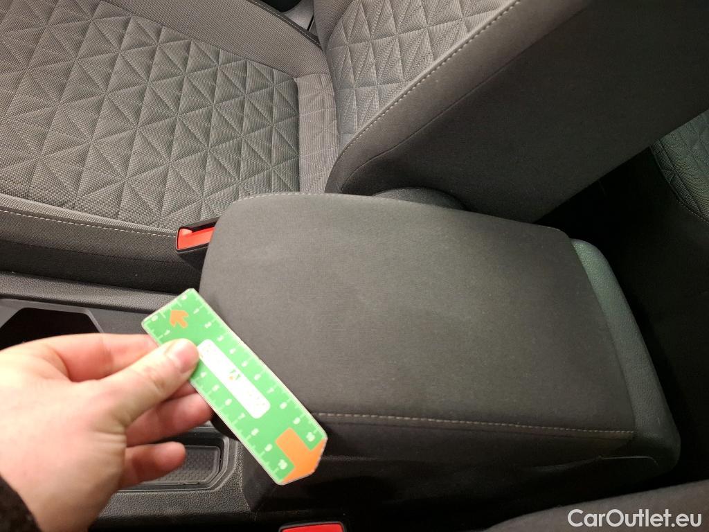  Volkswagen  Tiguan VOLKSWAGEN  / 2020 / 5P / SUV 2.0 TDI 150 DSG7 Life Business #9