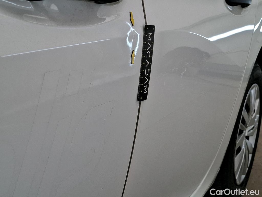  Peugeot  208 PEUGEOT  Affaire / 2019 / 5P / Berline 1.5 BlueHDi 100 S&S Premium Pack #6