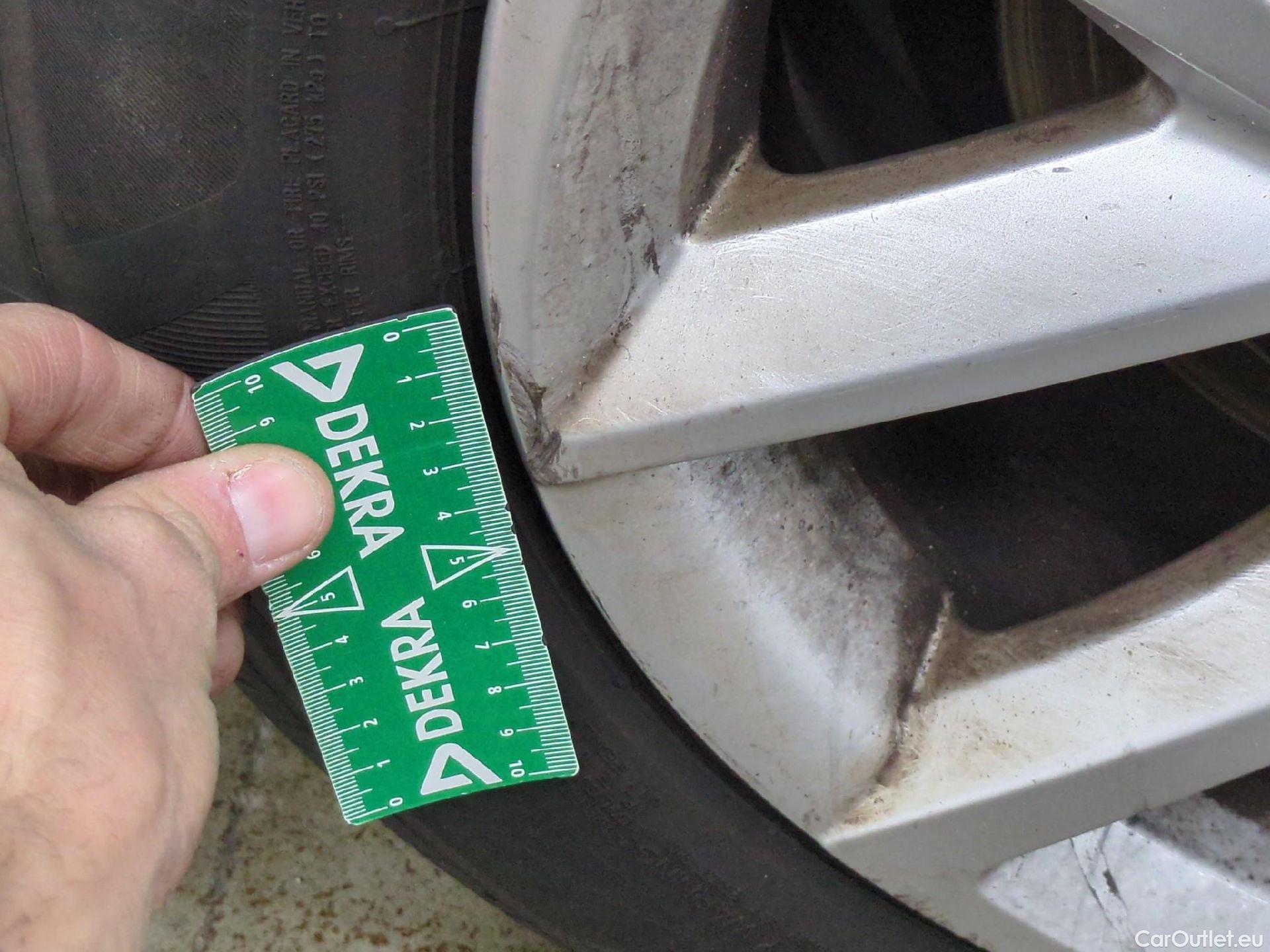  Seat  Leon  Sportstourer / 2020 / 5P / Break 1.0 eTSI 110 DSG S&S Style Business / TRANSFO VP/VF #60