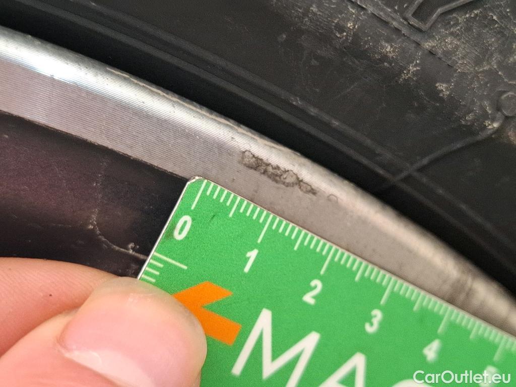  Bmw  Serie 2 BMW Série 2 Gran Coupé / 2019 / 4P / Berline 220D AUTO Business Design #28