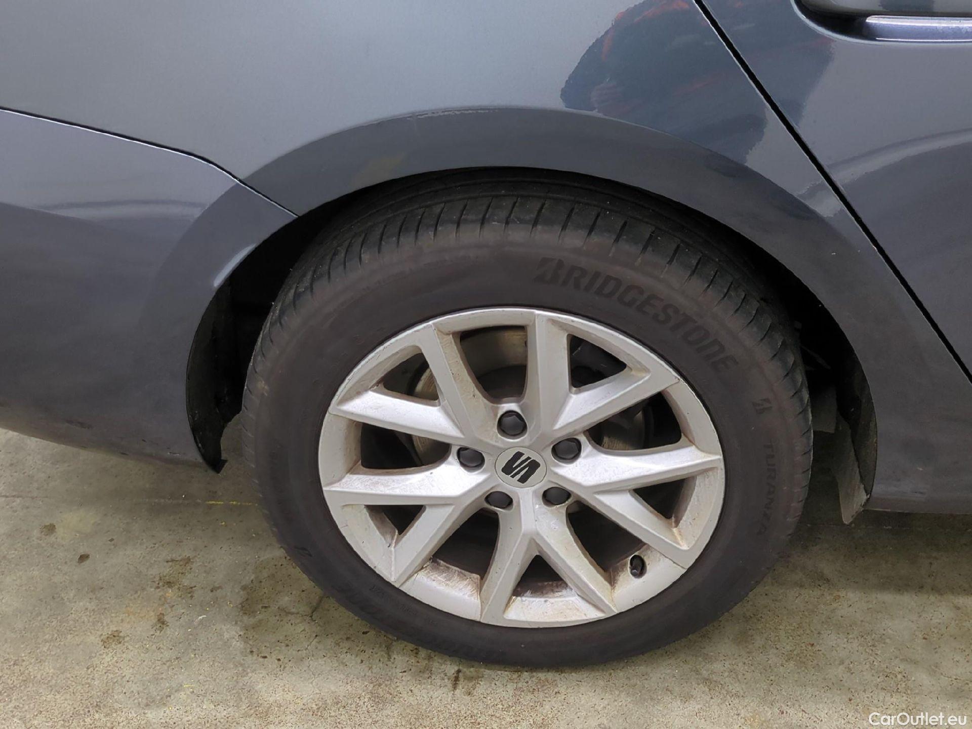  Seat  Leon  Sportstourer / 2020 / 5P / Break 1.0 eTSI 110 DSG S&S Style Business / TRANSFO VP/VF #54