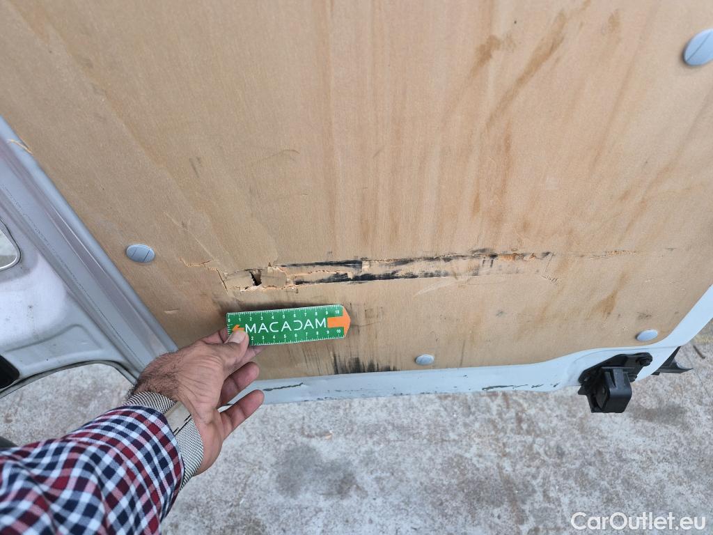  Peugeot  Expert  Fourgon Premium Compact 1.5 HDi 120CV BVM6 E6dT #49