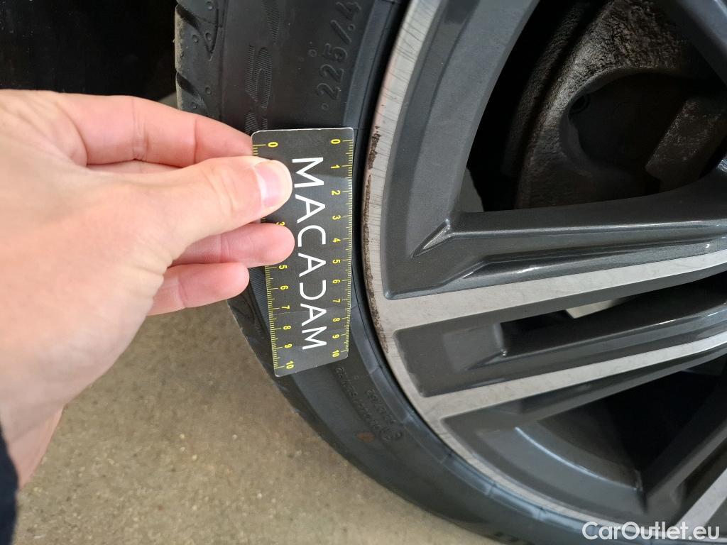  Bmw  Serie 1 Série 1 Berline 118 i Lounge 1.5 135CV BVA7 E6d #47