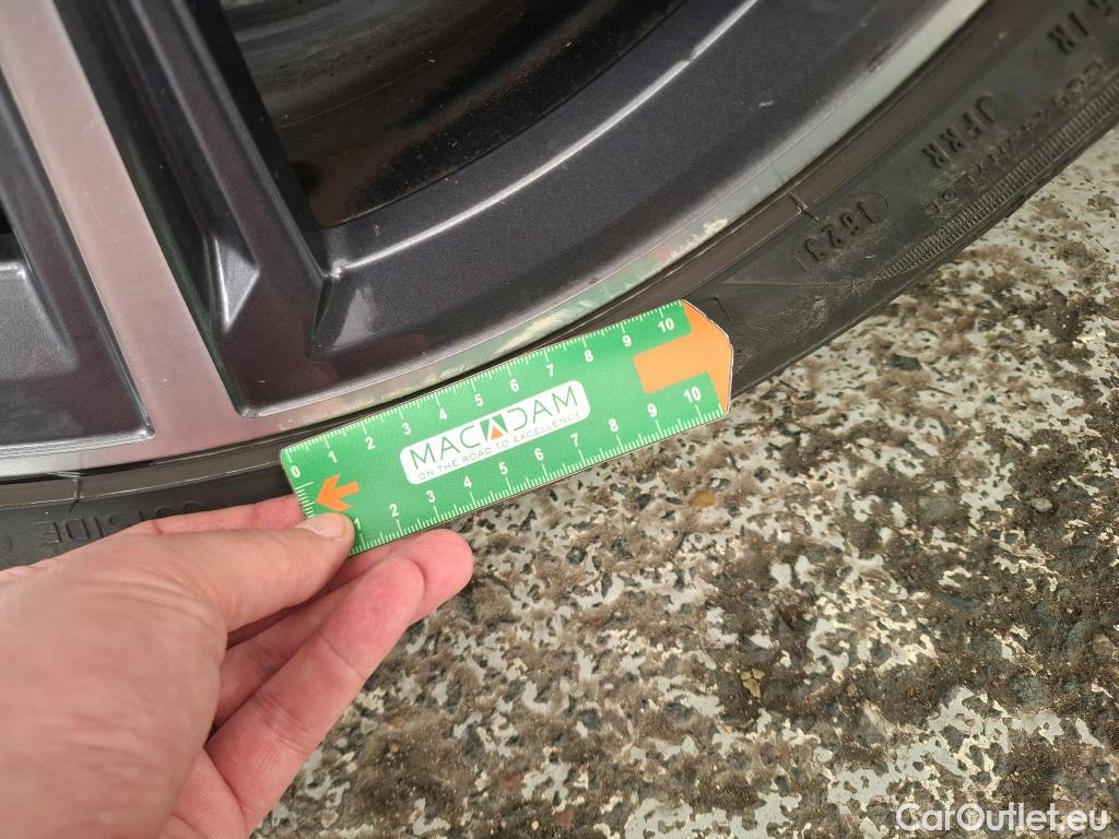  Bmw  Serie 1 BMW Série 1 / 2019 / 5P / Berline 116i DKG7 Business Design #12