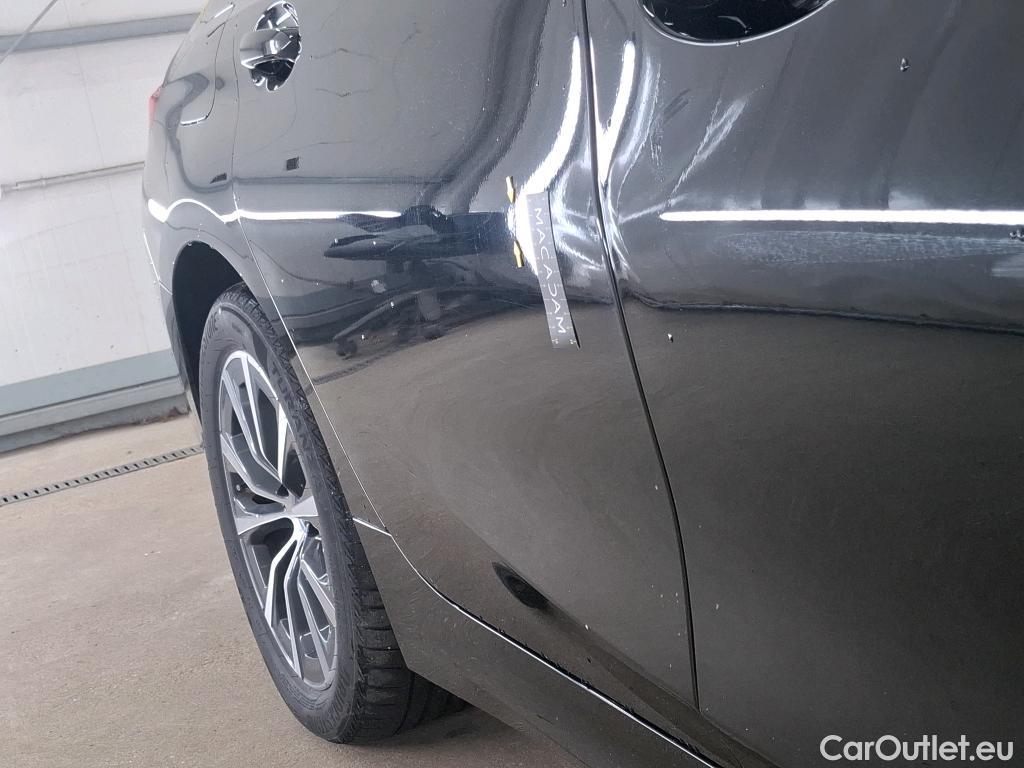  Bmw  Serie 3 BMW Série 3 Berline / 2022 / 4P / Berline 320e 204ch Business Design BVA8 Hybride #40