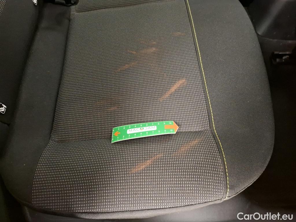  Citroen  C3  Max 1.2 PureTech 80CV BVM5 6E #8