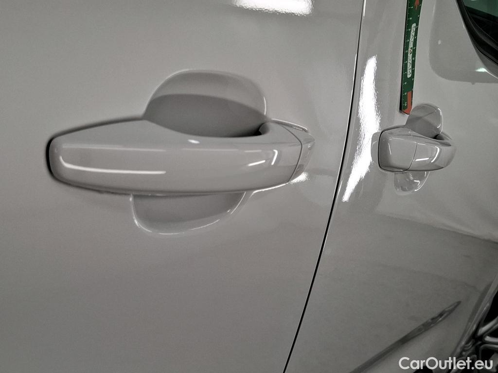  Citroen  Berlingo  Live M 1.2 PureTech 110 - 7 Places #27