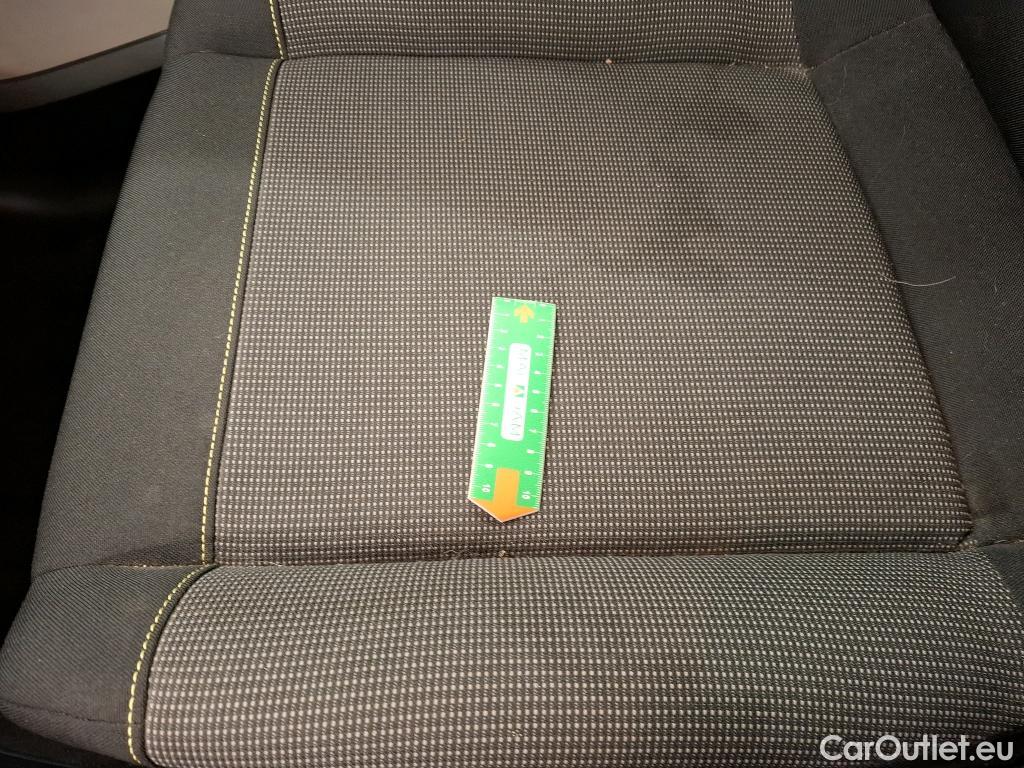  Citroen  C3  Max 1.2 PureTech 80CV BVM5 6E #7