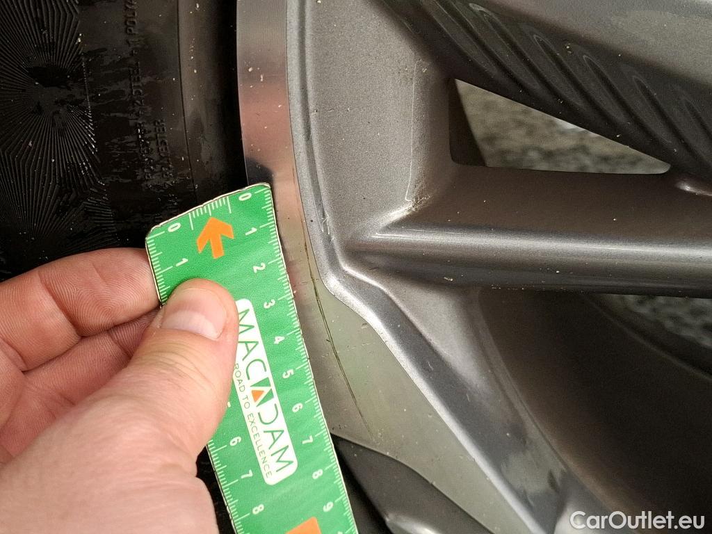  DS  DS7 7 Crossback Grand Chic 1.5 BlueHDi 130CV BVA8 E6d #29