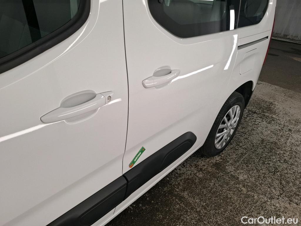  Citroen  Berlingo  Live M 1.2 PureTech 110 - 7 Places #11