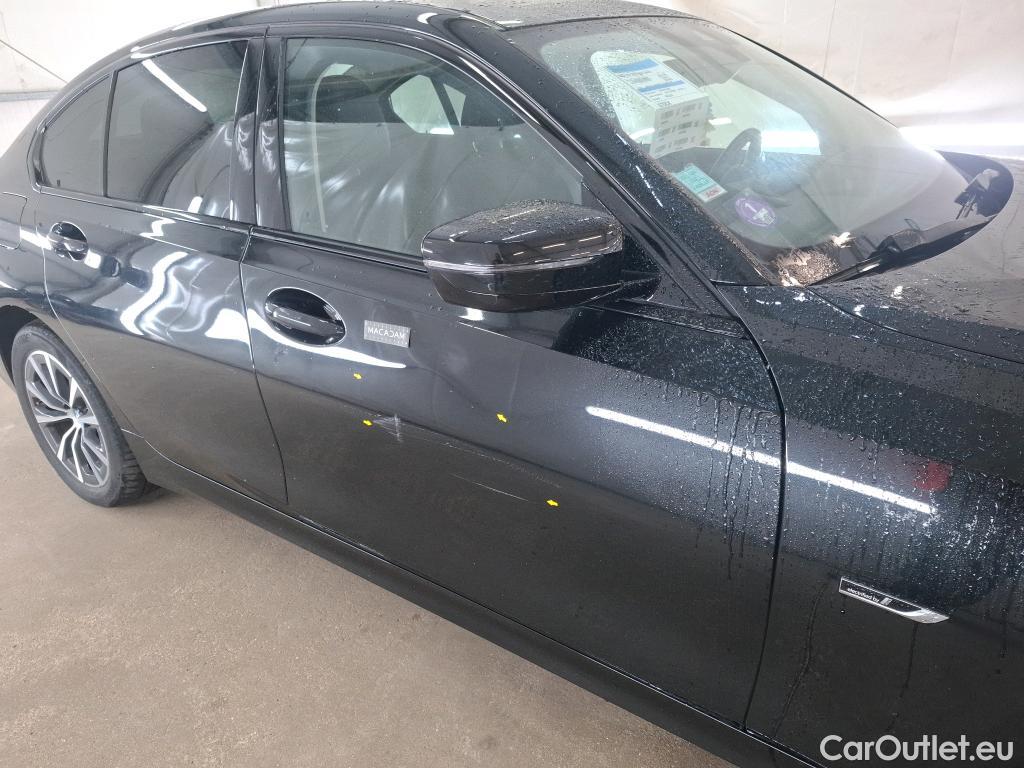  Bmw  Serie 3 BMW Série 3 Berline / 2022 / 4P / Berline 320e 204ch Business Design BVA8 Hybride #1