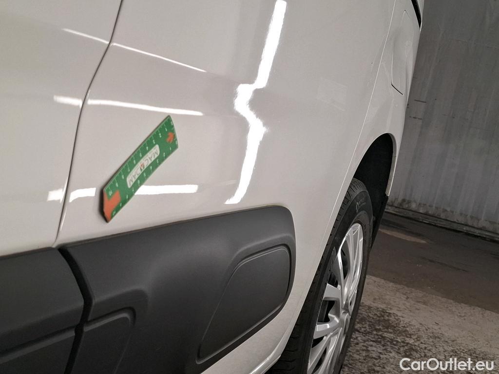  Citroen  Berlingo  Live M 1.2 PureTech 110 - 7 Places #15