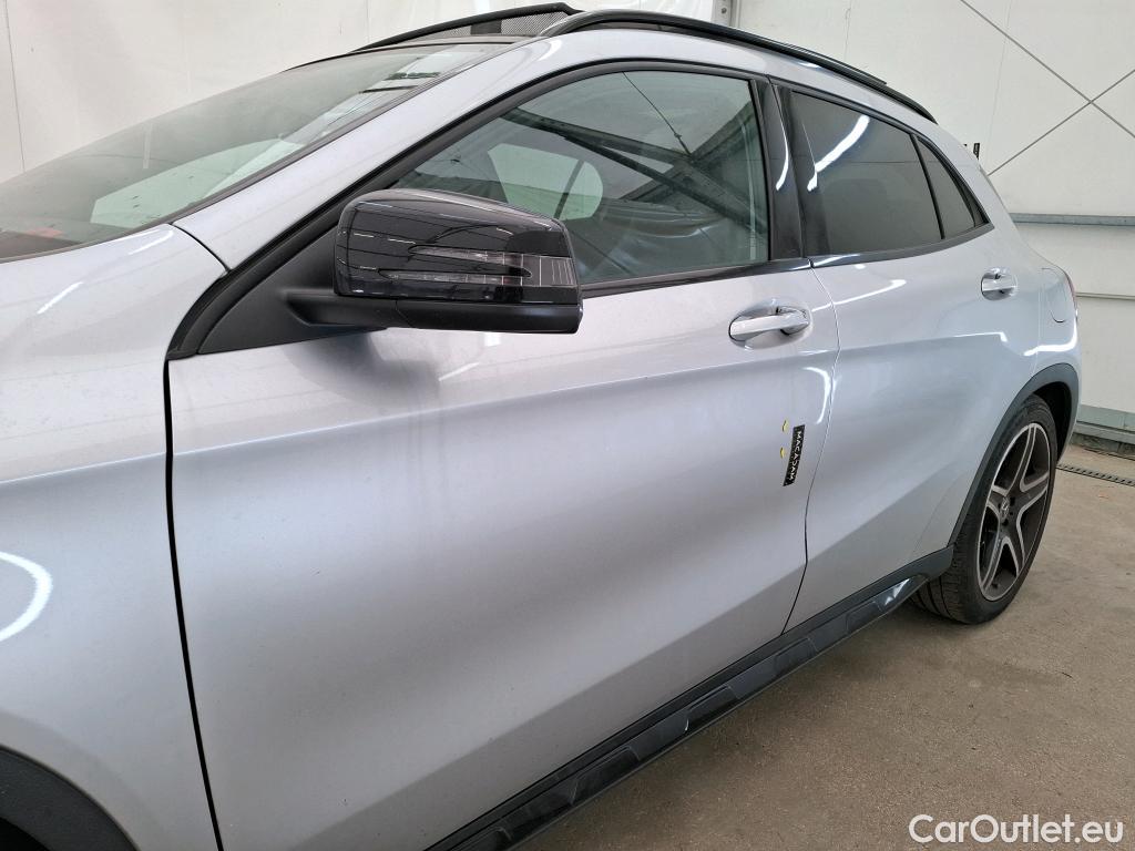  Mercedes  GLA MERCEDES-BENZ Classe  / 2017 / 5P / SUV  250 Fascination 4Matic BVA7 #33