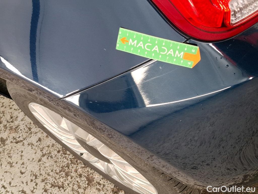  Fiat  500 FIAT   2015  3P  Berline Hybrid 10 BSG 70 ch Dolcevita #21