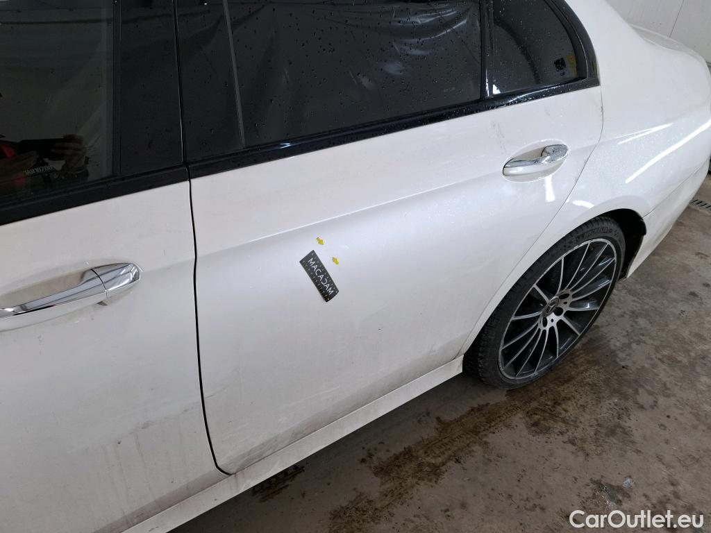  Mercedes  E-Klasse MERCEDES-BENZ Classe E Berline / 2020 / 4P / Berline 2.0 E 220 D AMG LINE AUTO #33