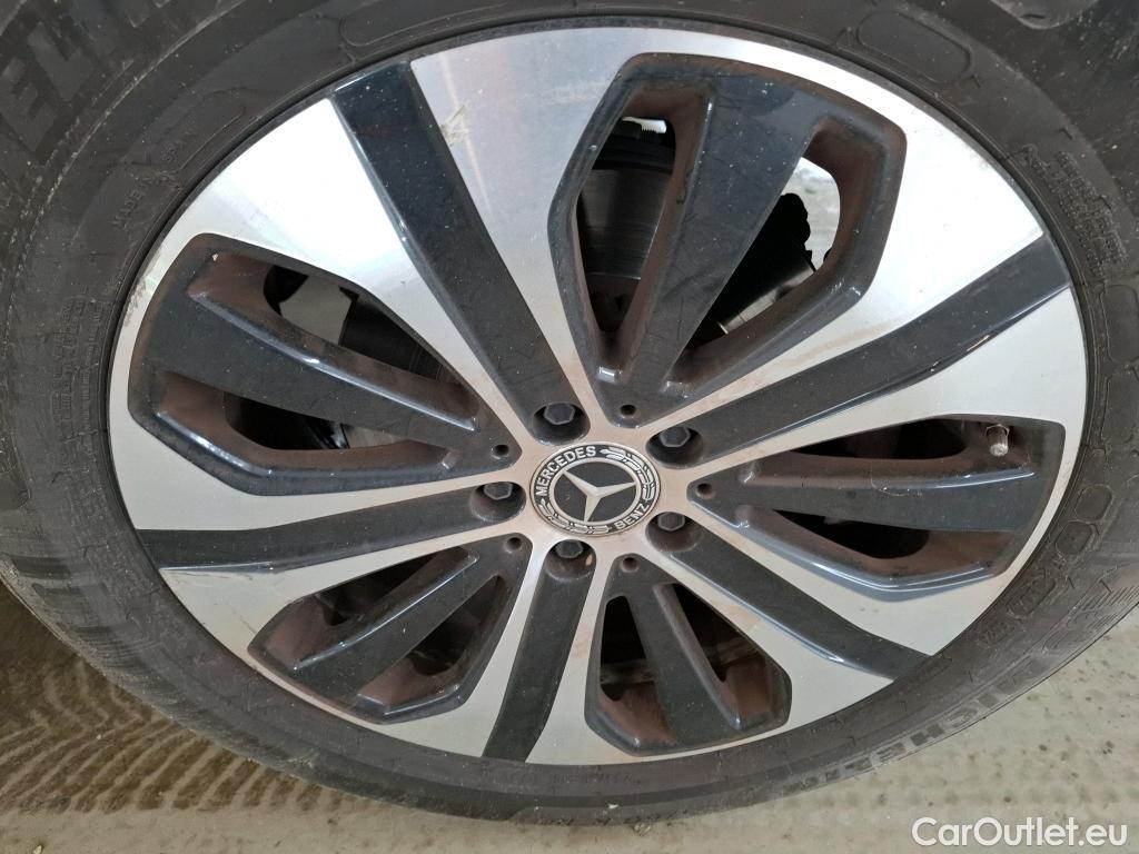  Mercedes  G-Klasee MERCEDES-BENZ GLC / 2019 / 5P / SUV GLC 300 e Business Line 4Matic #13