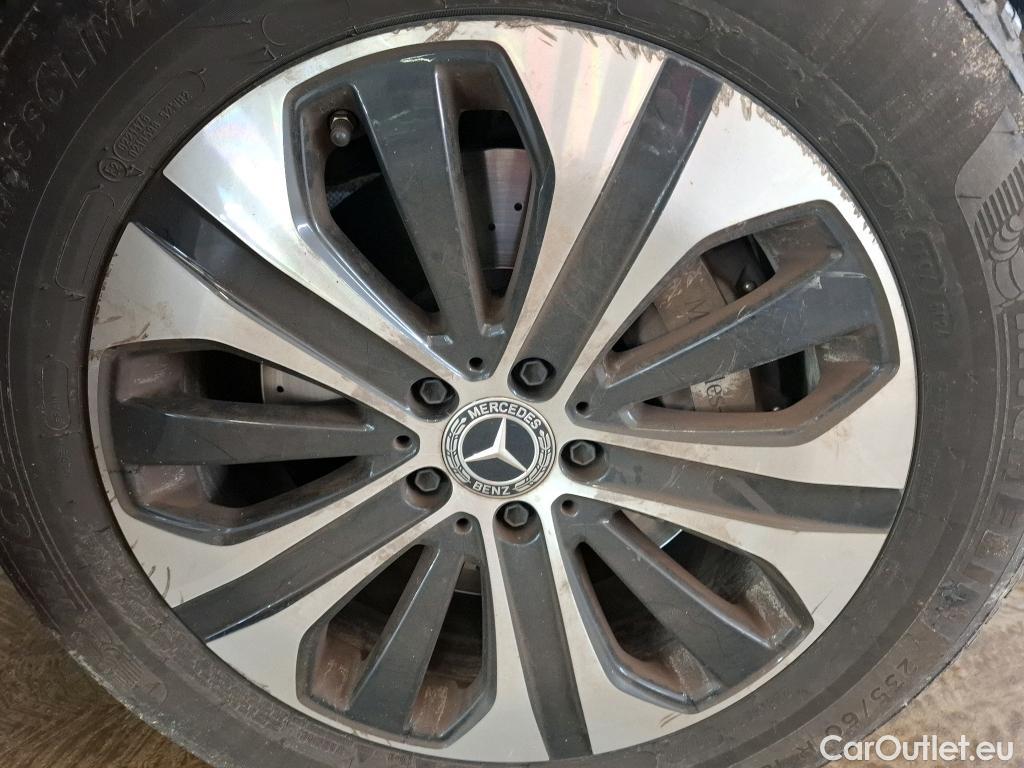  Mercedes  G-Klasee MERCEDES-BENZ GLC / 2019 / 5P / SUV GLC 300 e Business Line 4Matic #9