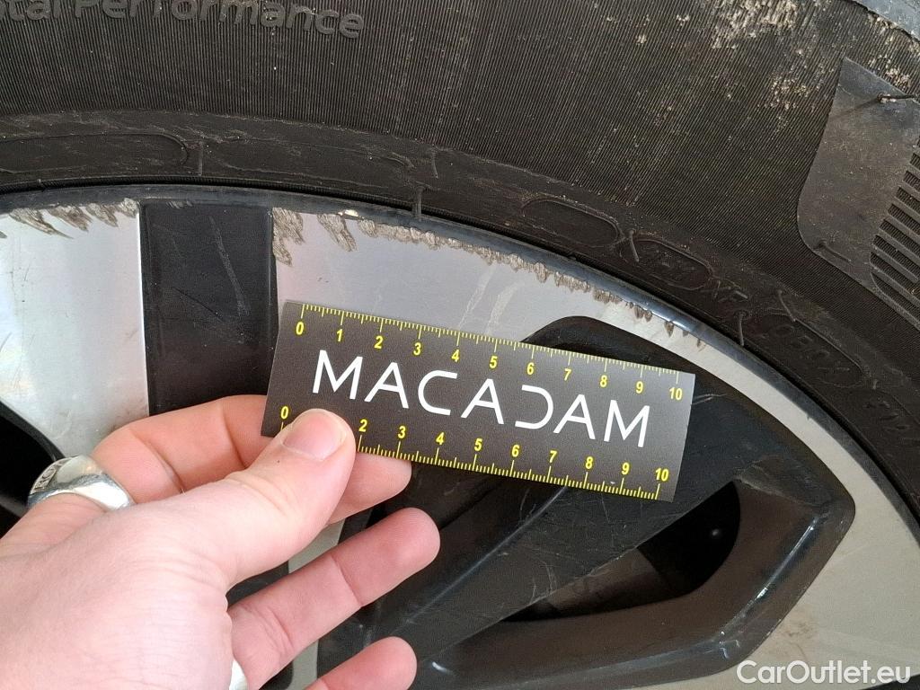  Mercedes  G-Klasee MERCEDES-BENZ GLC / 2019 / 5P / SUV GLC 300 e Business Line 4Matic #11