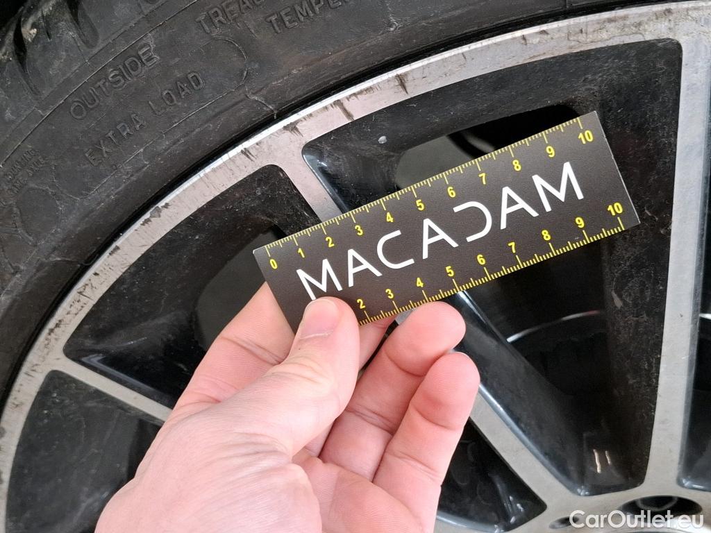  Mercedes  E-Klasse MERCEDES-BENZ Classe E Berline / 2020 / 4P / Berline 2.0 E 220 D AMG LINE AUTO #24