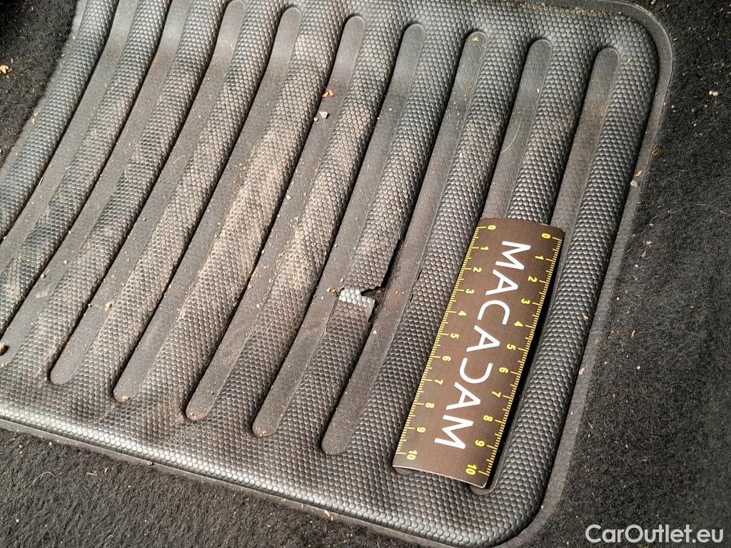  Peugeot  208  Allure Business 1.6 HDi 100CV BVM5 E6 #12