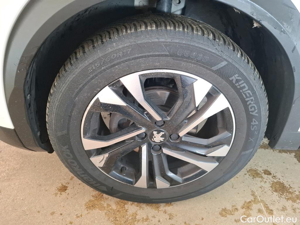  Peugeot  2008  Allure 1.2 PureTech 100CV BVM6 E6d #16