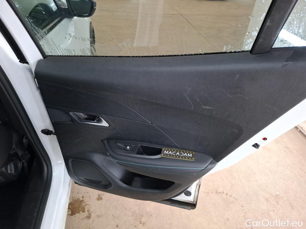  Peugeot  2008  Allure 1.2 PureTech 100CV BVM6 E6d #6