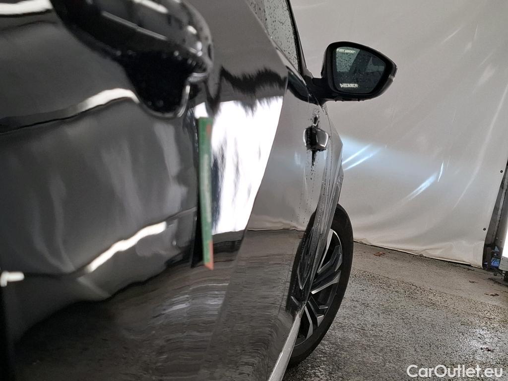  Peugeot  2008  Allure Pack 1.5 HDi 110CV BVM6 E6d #4