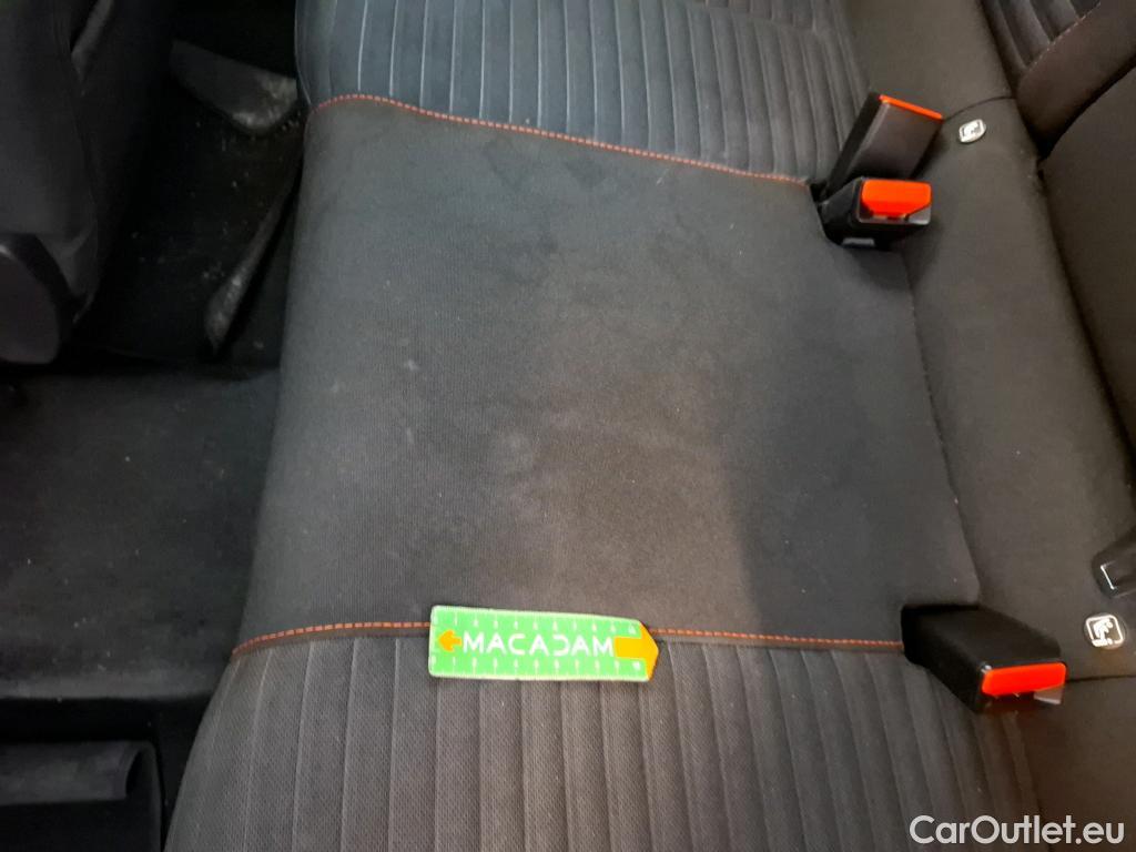  Peugeot  2008  Active Business 1.5 HDi 100CV BVM6 E6d #15