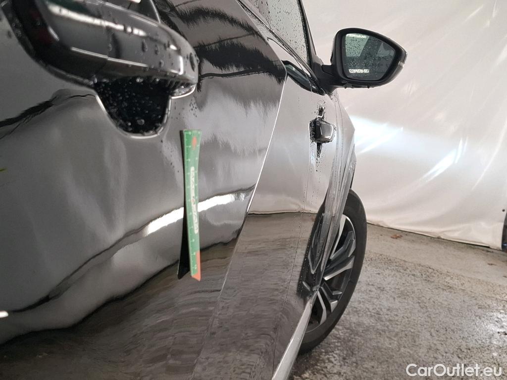  Peugeot  2008  Allure Pack 1.5 HDi 110CV BVM6 E6d #2