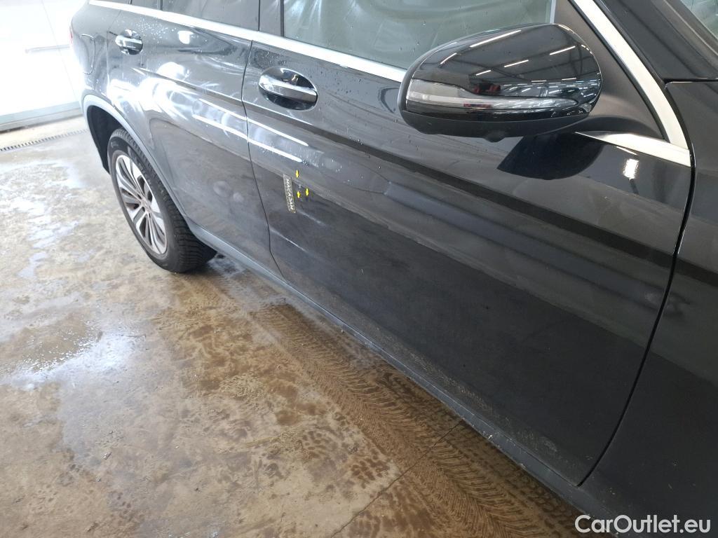  Mercedes  G-Klasee MERCEDES-BENZ GLC / 2019 / 5P / SUV GLC 300 e Business Line 4Matic #24