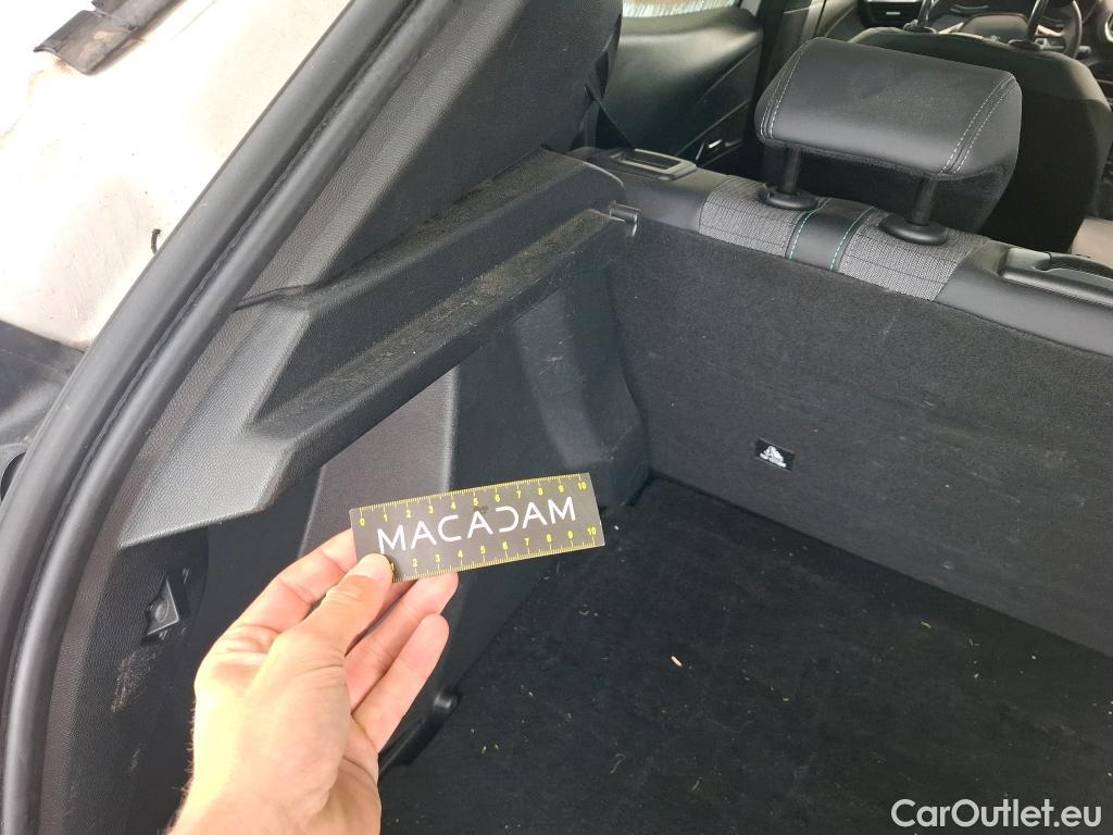  Peugeot  2008  Allure 1.2 PureTech 100CV BVM6 E6d #13