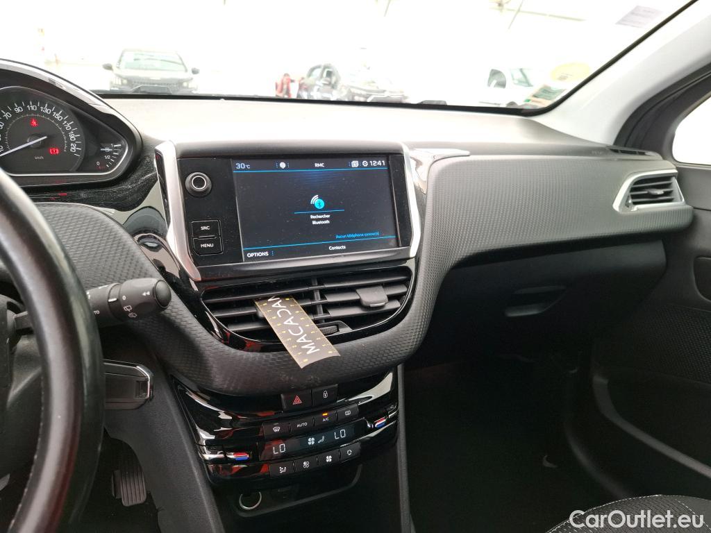  Peugeot  208  Allure Business 1.6 HDi 100CV BVM5 E6 #17