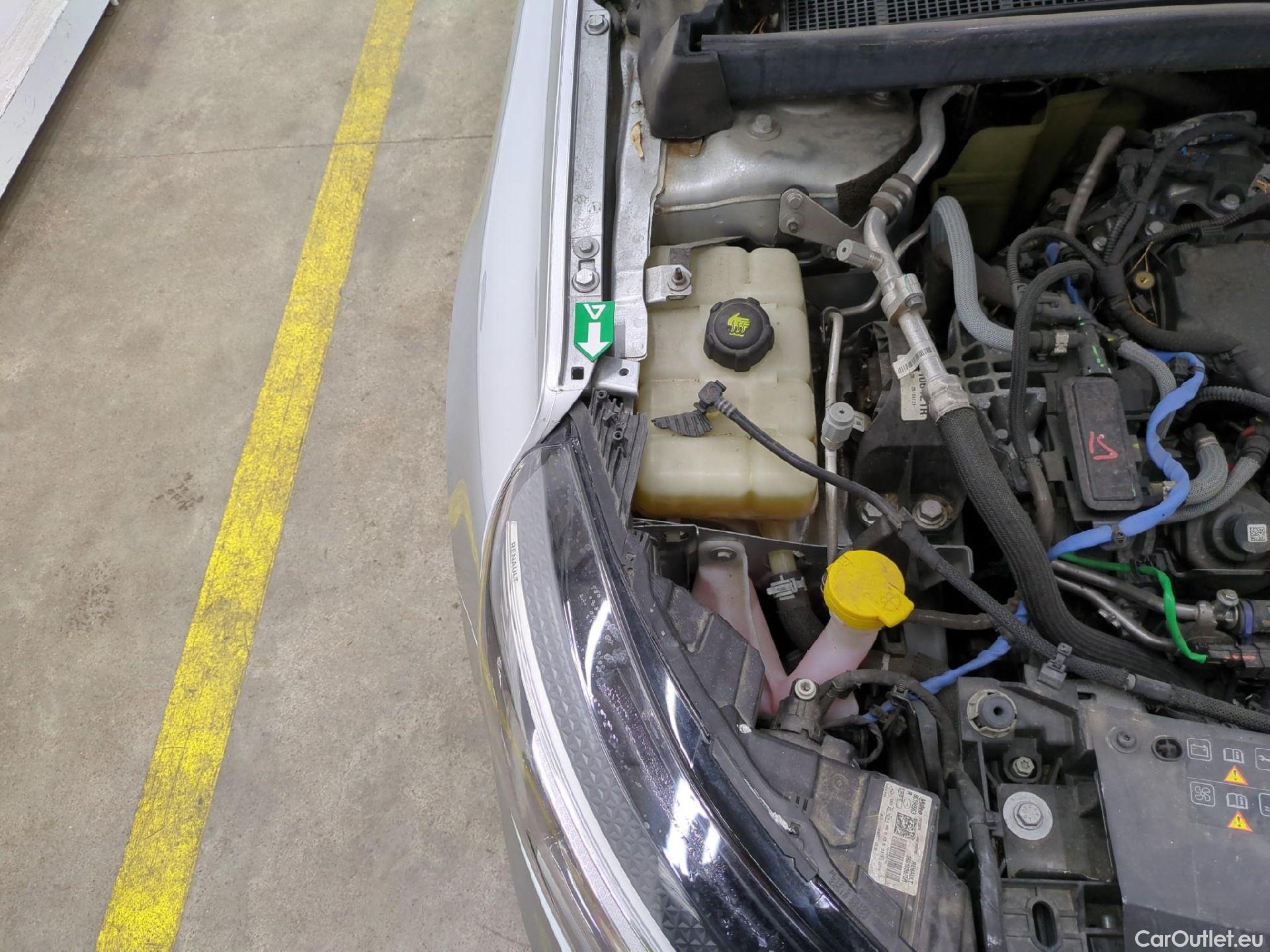  Renault  Megane  IV Berline 5pt. Business 1.5 dCi 115CV BVA7 E6d #32