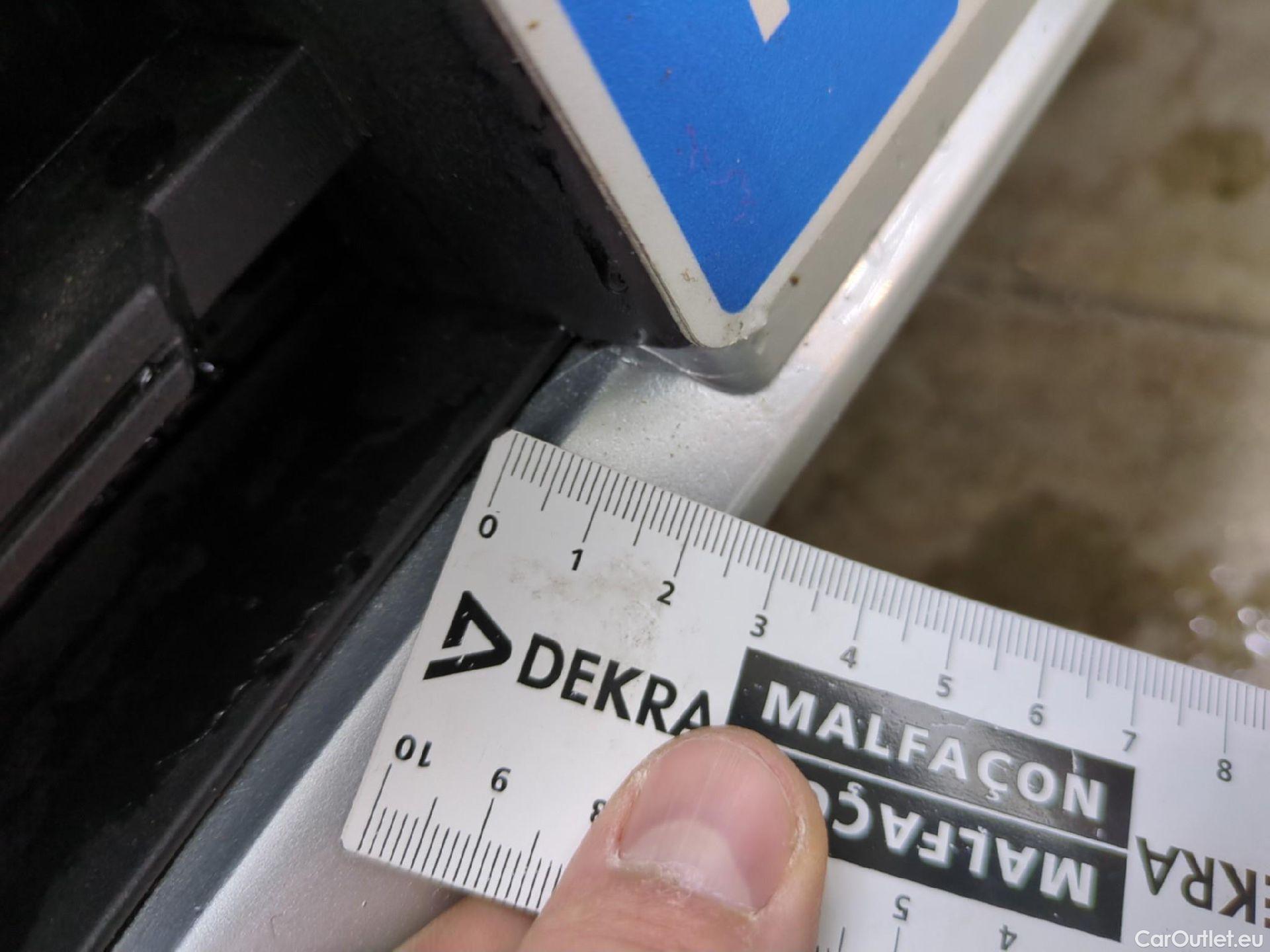  Renault  Megane  IV Berline 5pt. Business 1.5 dCi 115CV BVA7 E6d #9