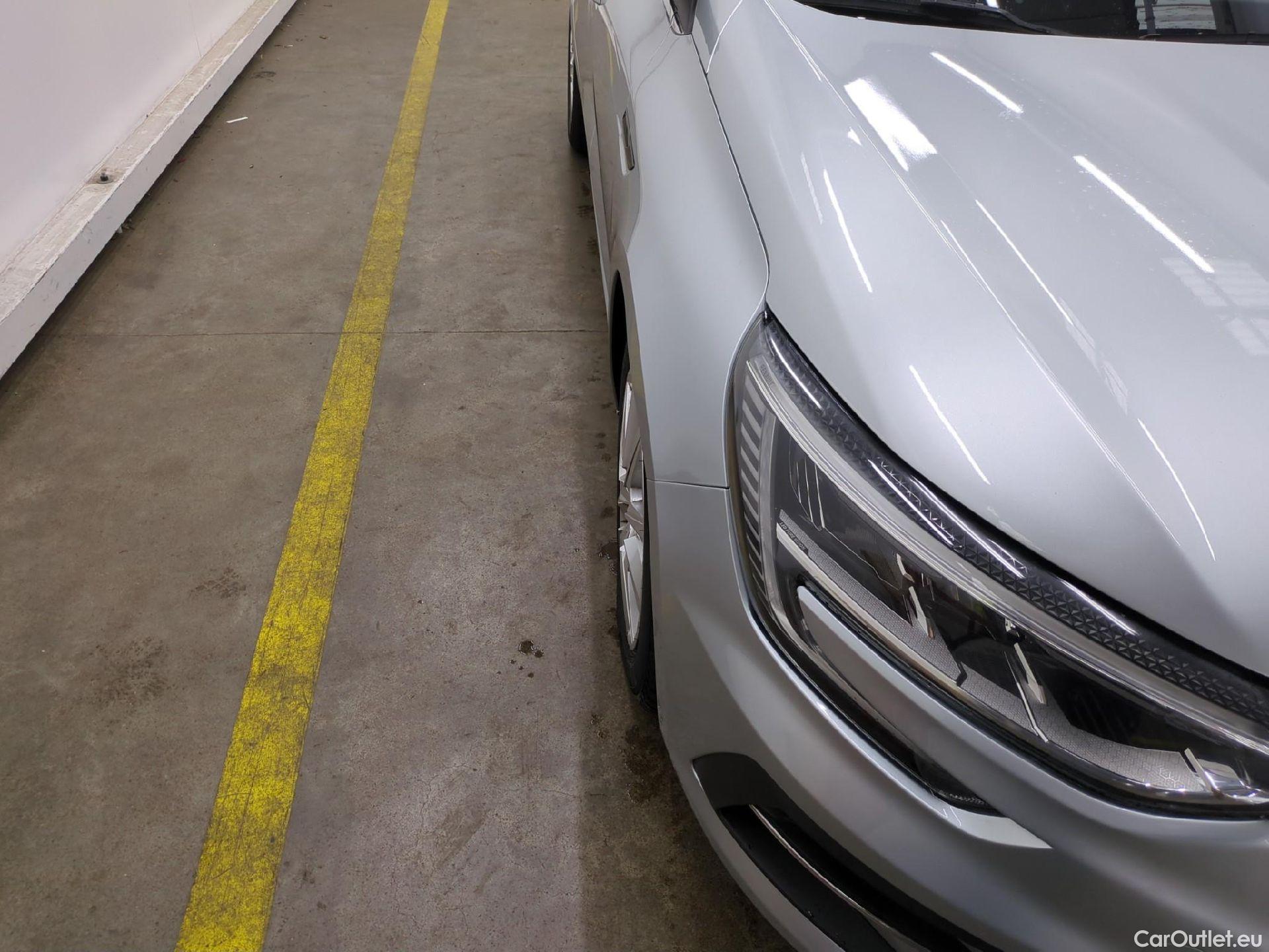  Renault  Megane  IV Berline 5pt. Business 1.5 dCi 115CV BVA7 E6d #3