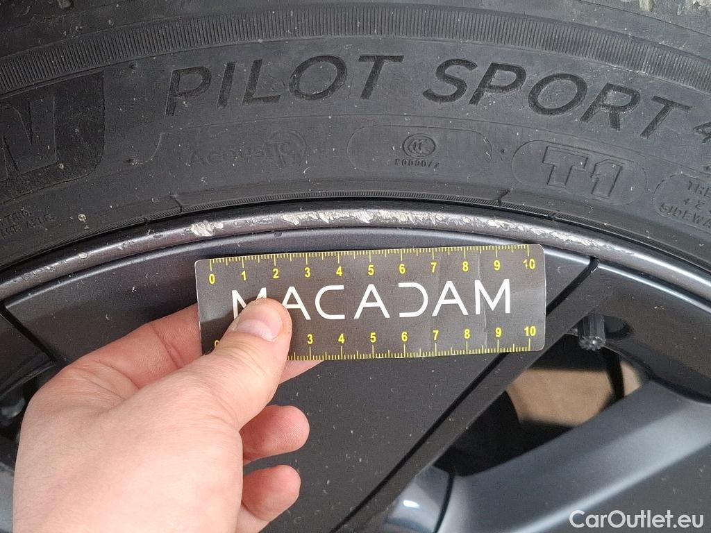  Tesla  Model 3 TESLA  2018 4P Berline Grande Autonomie #24