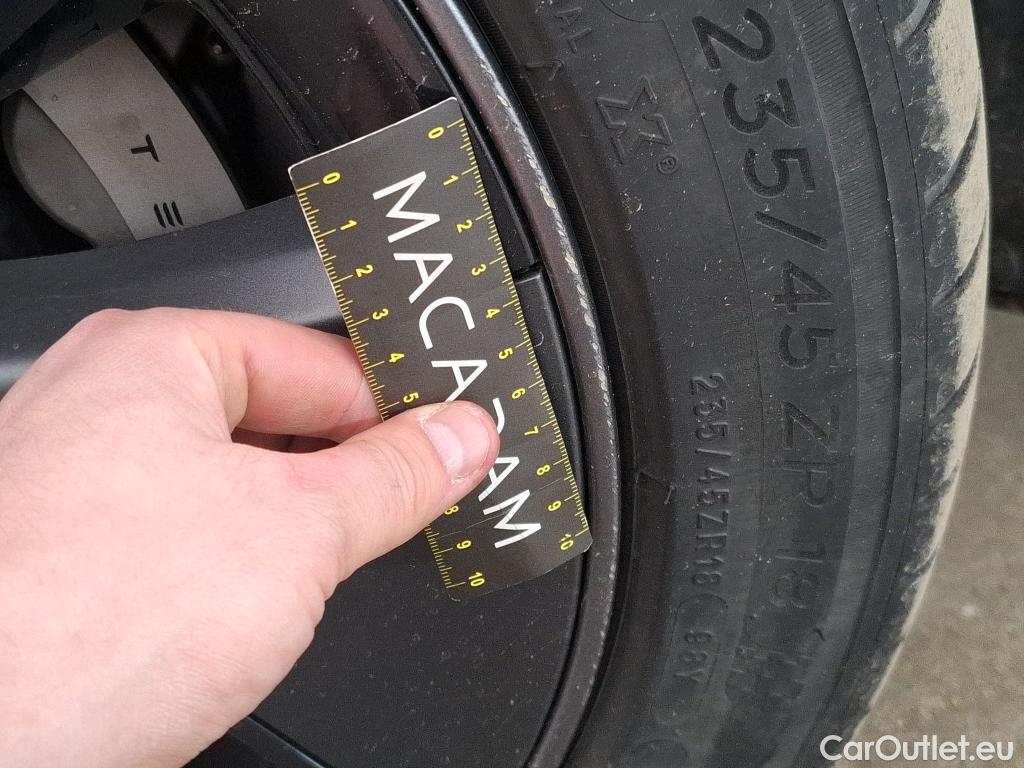  Tesla  Model 3 TESLA  2018 4P Berline Grande Autonomie #10