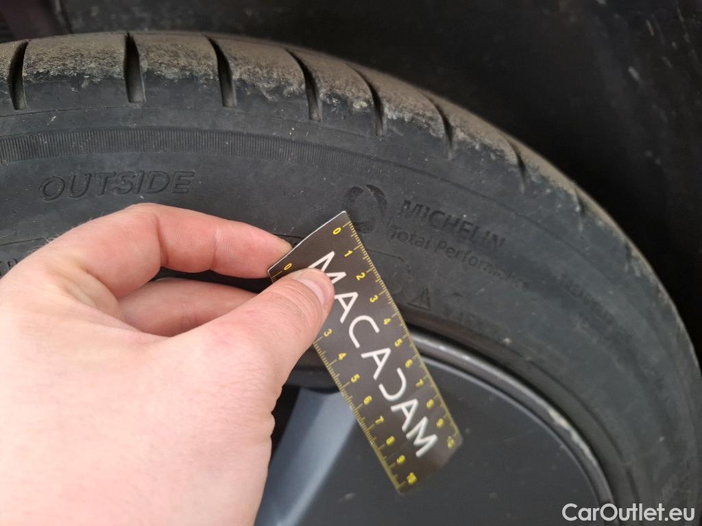  Tesla  Model 3 TESLA  2018 4P Berline Grande Autonomie #37