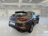  Alfa Romeo   STELVIO ALFA ROMEO / 2017 / 5P / SUV 2.2 TURBO DIESEL 190CV BUSINESS AT8 Q4 #2