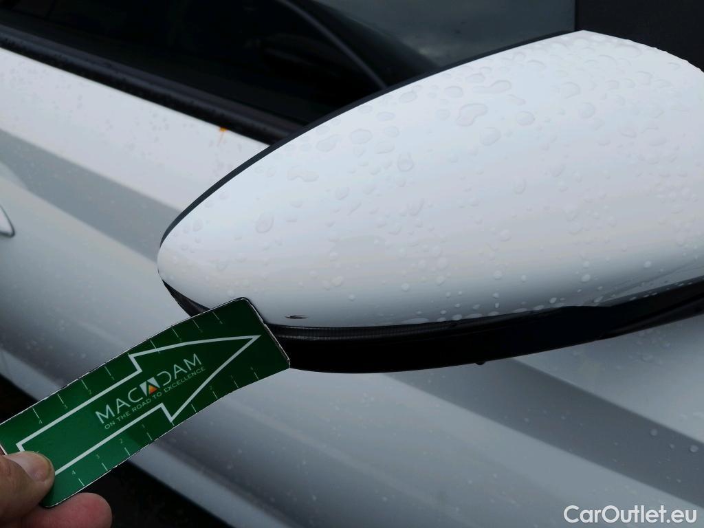  Hyundai  i20 HYUNDAI  / 2020 / 5P / berlina con portón 1.0 TGDI 74kW (100CV) 48V Essence #26