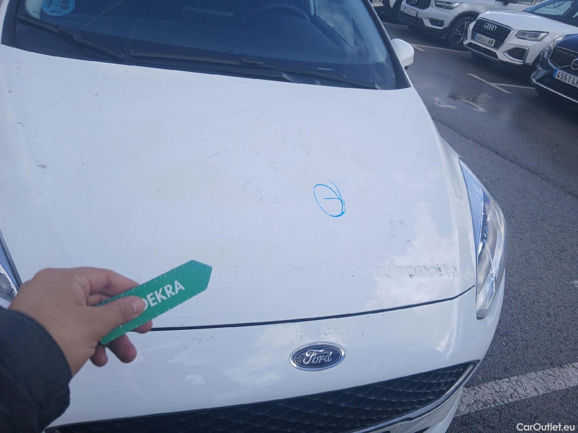  Ford  Fiesta FORD  / 2017 / 5P / berlina con portón 1.0 EcoBoost 70kW (95CV) Trend S/S 5p #15