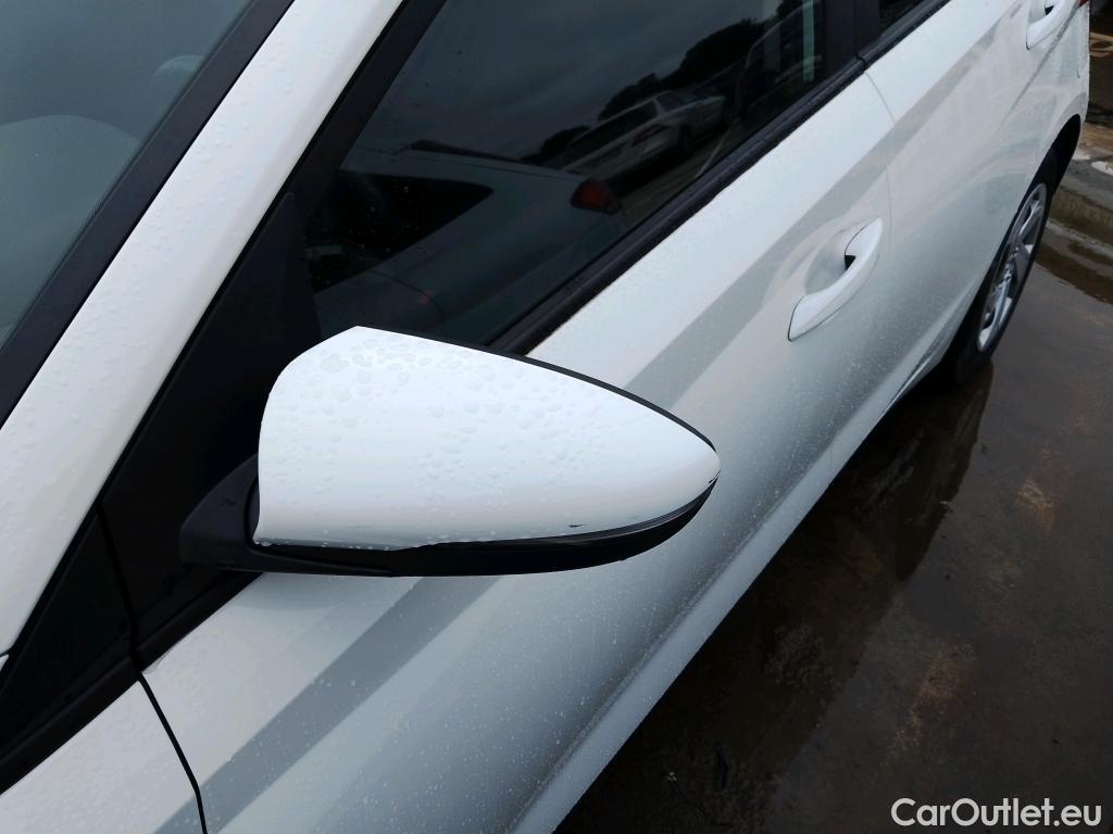  Hyundai  i20 HYUNDAI  / 2020 / 5P / berlina con portón 1.0 TGDI 74kW (100CV) 48V Essence #21