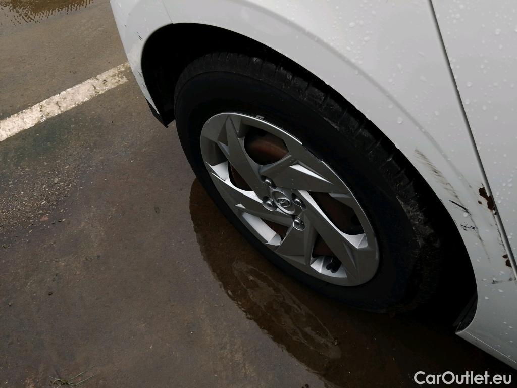  Hyundai  i20 HYUNDAI  / 2020 / 5P / berlina con portón 1.0 TGDI 74kW (100CV) 48V Essence #19