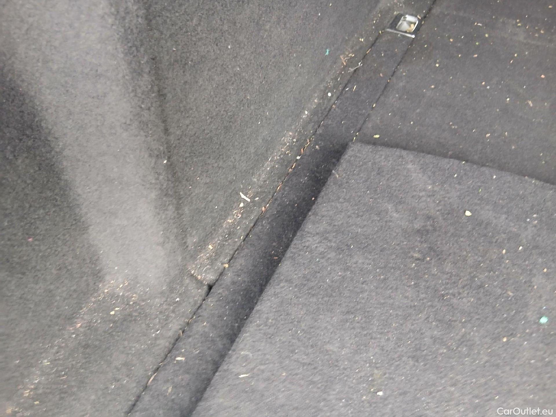  Audi  A4 AUDI  / 2019 / 5P / familiar Avant Advanced 35 TDI 120kW S tronic #24