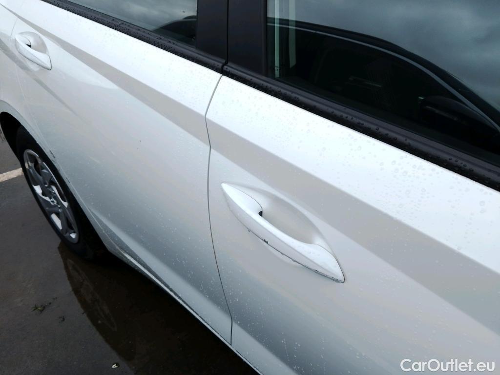  Hyundai  i20 HYUNDAI  / 2020 / 5P / berlina con portón 1.0 TGDI 74kW (100CV) 48V Essence #23