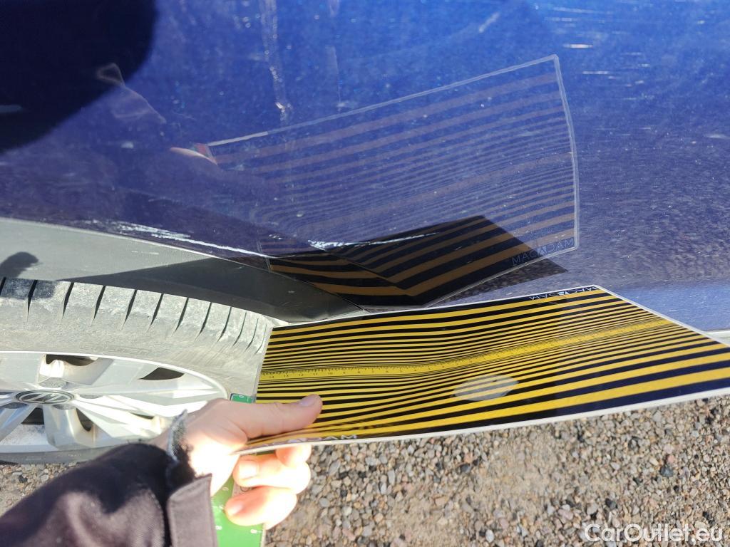  Volkswagen  T-ROC VOLKSWAGEN  / 2017 / 5P / todoterreno Advance 1.6 TDI 85kW (115CV) #8