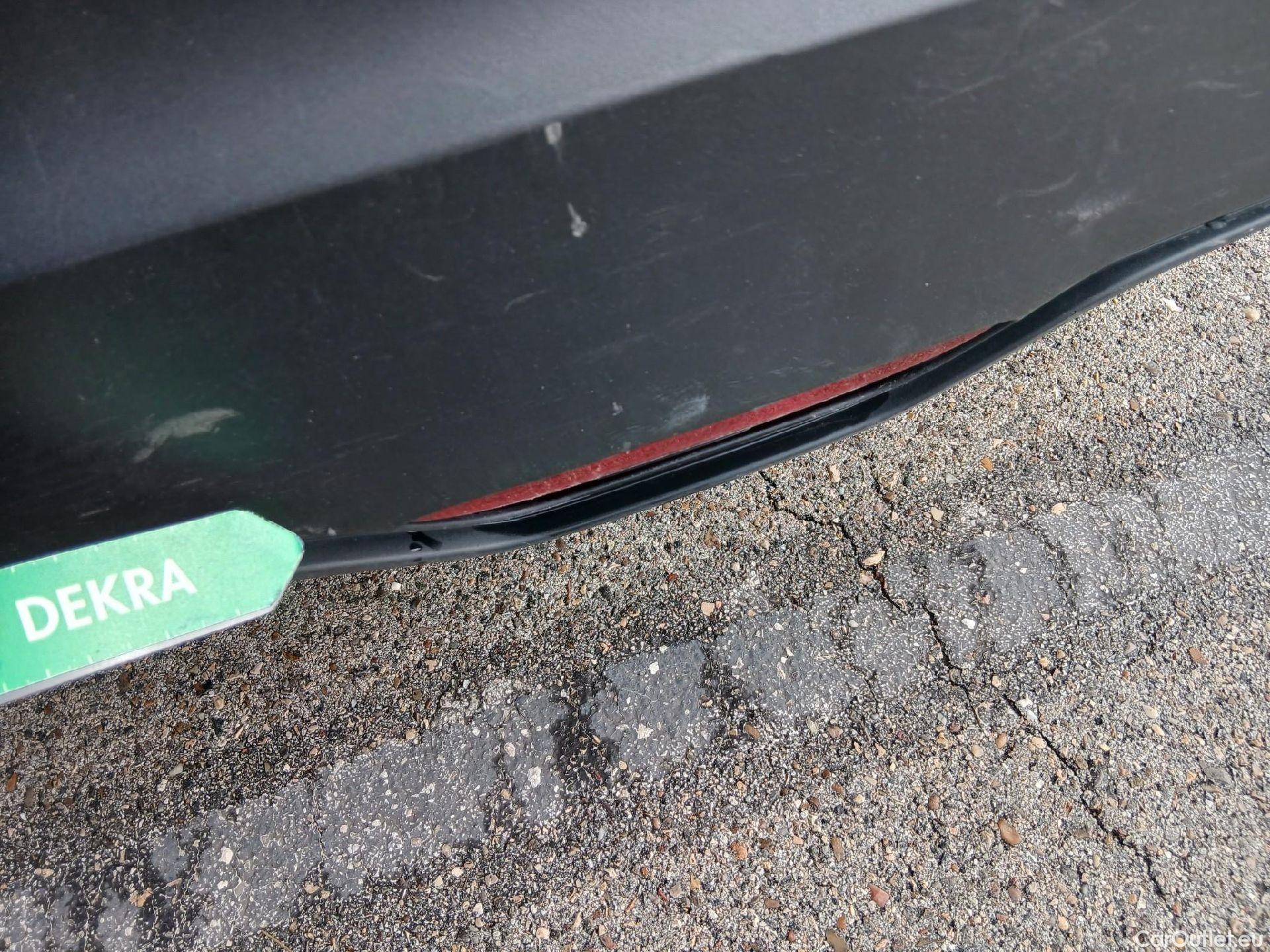  Toyota  C-HR TOYOTA  / 2019 / 5P / todoterreno 1.8 125H Advance #41