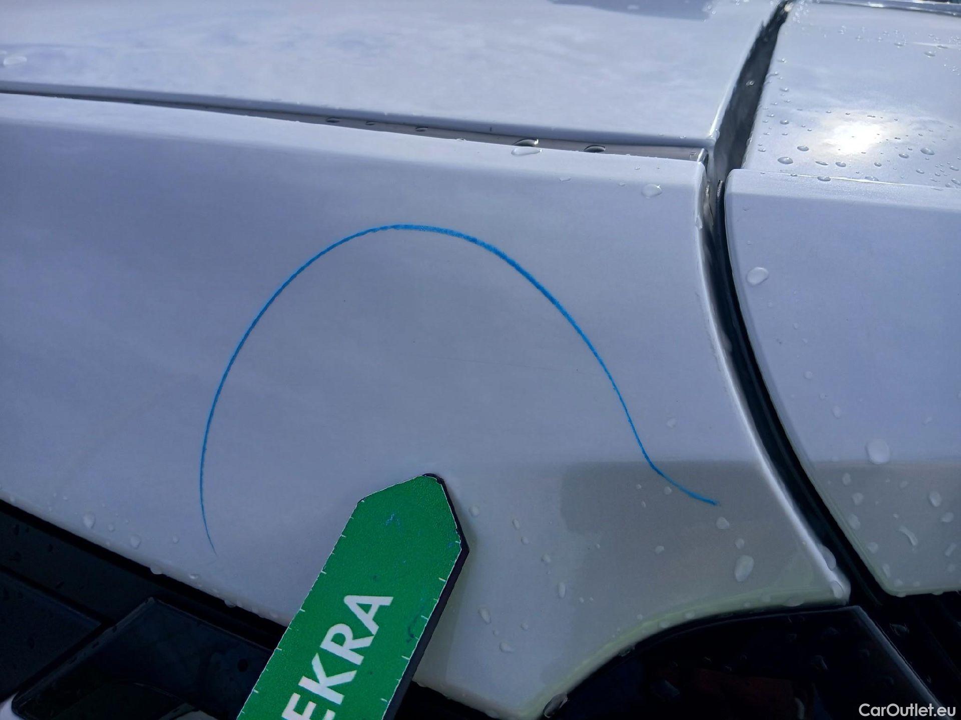  Toyota  C-HR TOYOTA  / 2019 / 5P / todoterreno 1.8 125H Advance #36